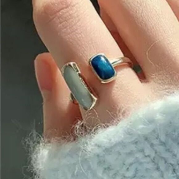 French Blue Retro Moi et Toi Gold Tone Adjustable Ring NWOT - Picture 1 of 12